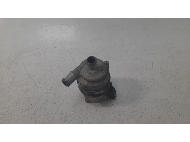 Recambio de bomba agua para audi q5 (8rb) 2.0 tdi quattro referencia OEM IAM 4H0965567A  390097/CPZAU030