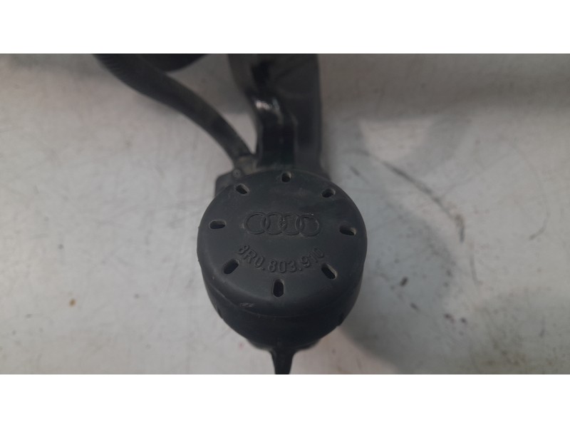 Recambio de refuerzo paragolpes trasero para audi q5 (8rb) 2.0 tdi quattro referencia OEM IAM 8R0813303  