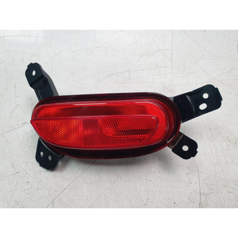 Recambio de piloto trasero izquierdo paragolpes para mg zs suv (azs1) 1.5 vti referencia OEM IAM 10571685  