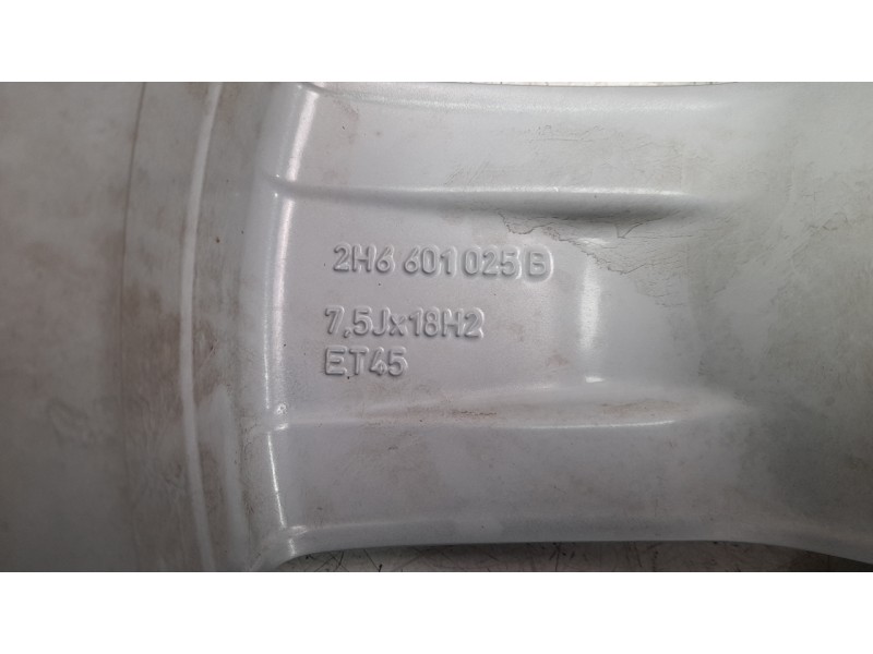 Recambio de juego llantas para volkswagen amarok referencia OEM IAM 2H6601025B  