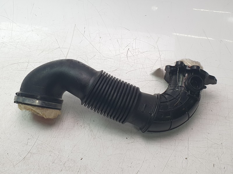 Recambio de tubo para land rover discovery sport hse referencia OEM IAM 1165406S01 GJ329F876AG 