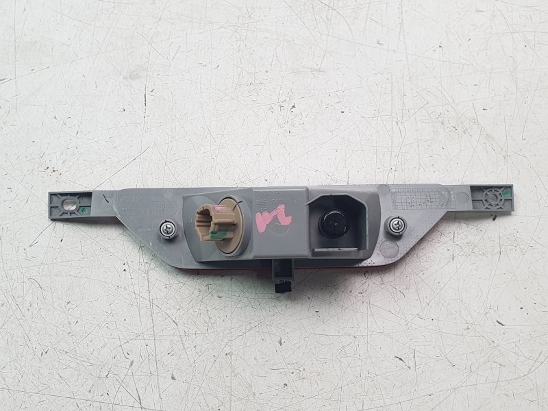 Recambio de piloto trasero central para dacia spring referencia OEM IAM 265803356R  