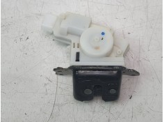 Recambio de cerradura maletero / porton para toyota yaris cross hybrid 2wd active tech referencia OEM IAM 693500D250  