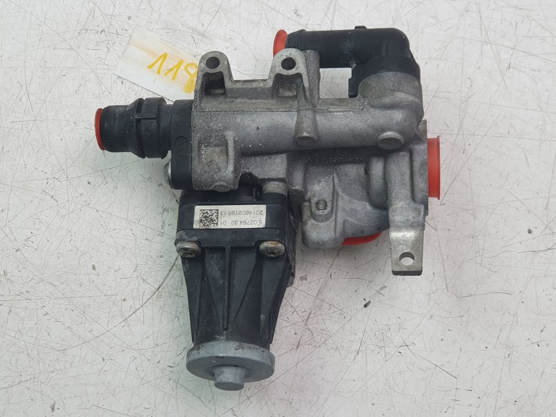 Recambio de valvula egr para land rover discovery sport hse referencia OEM IAM G4D39D475BA  