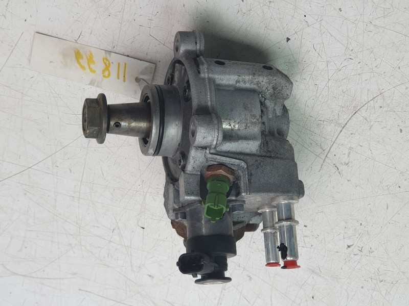Recambio de bomba inyeccion para land rover discovery sport hse referencia OEM IAM G4D39B395AA  