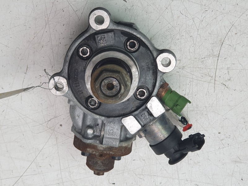 Recambio de bomba inyeccion para land rover discovery sport hse referencia OEM IAM G4D39B395AA  