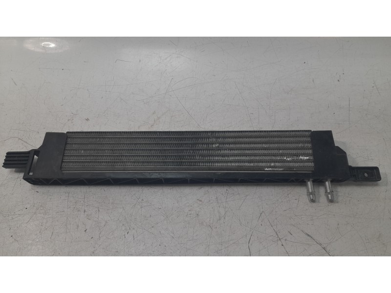 Recambio de radiador aceite para ford mustang mach 1 referencia OEM IAM MR337A095  