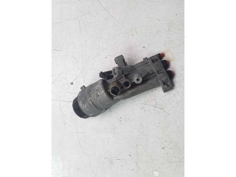 Recambio de soporte filtro aceite para land rover discovery sport hse referencia OEM IAM G4D36714  