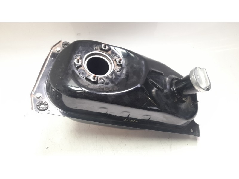 Recambio de deposito combustible para honda pcx 125 referencia OEM IAM 17510K1ZJ10  