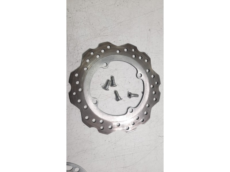 Recambio de disco de freno trasero para honda cb 750 hornet referencia OEM IAM 43251MKPDN1  