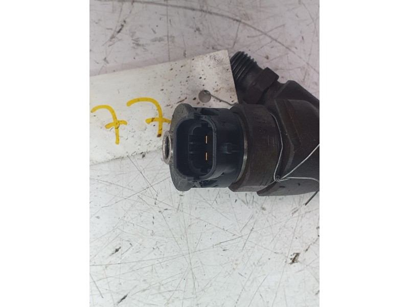 Recambio de inyector para land rover discovery sport hse referencia OEM IAM G4D39K546AA  