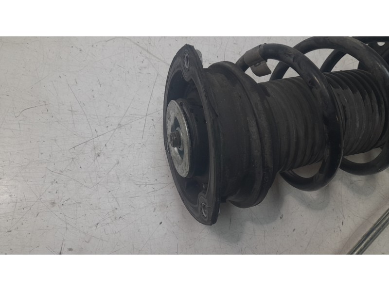 Recambio de amortiguador delantero izquierdo para volkswagen golf viii (cd1, da1) 2.0 tdi referencia OEM IAM 5Q0412014MT  