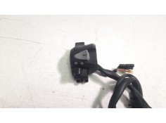 Recambio de piña luces izquierda para honda pcx 125 referencia OEM IAM 35200K1YD12  