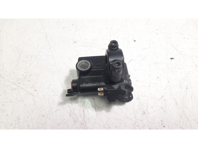 Recambio de bomba freno delantera para honda pcx 125 referencia OEM IAM 45510K35V01  