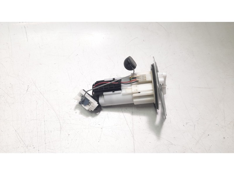 Recambio de bomba combustible para honda cb 750 hornet referencia OEM IAM UCT35HU75 16700MLBD01 