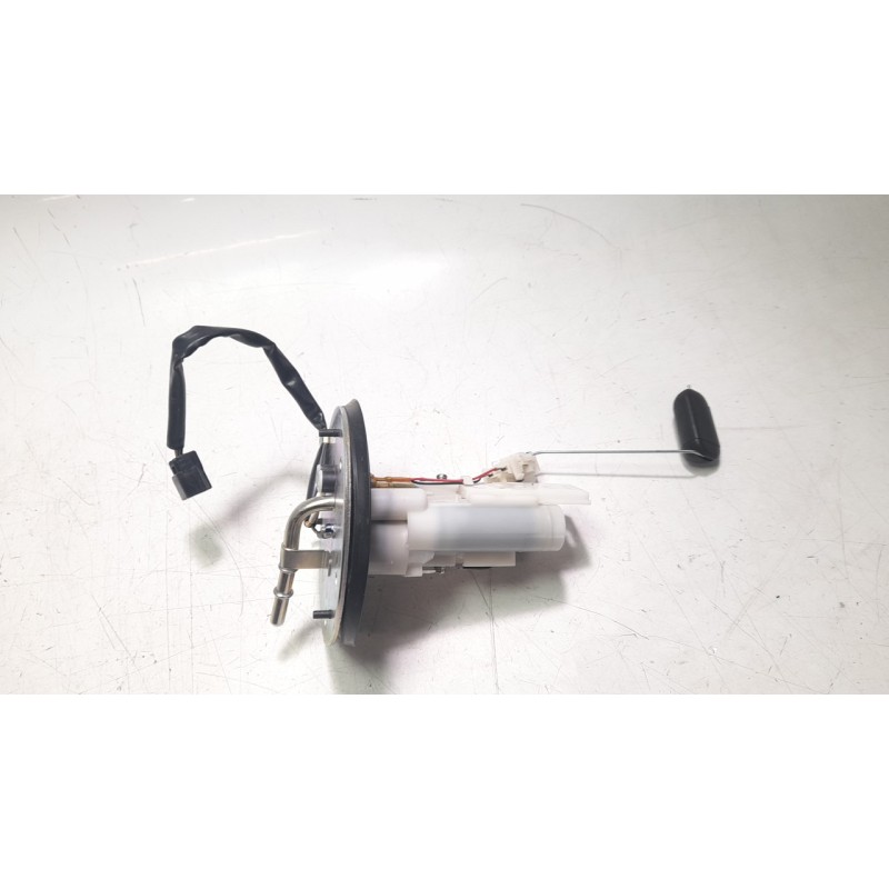 Recambio de bomba combustible para honda cb (501cc - ) cb 650 r (rh08, rh02) referencia OEM IAM UCT35HU67 16700MKND52 
