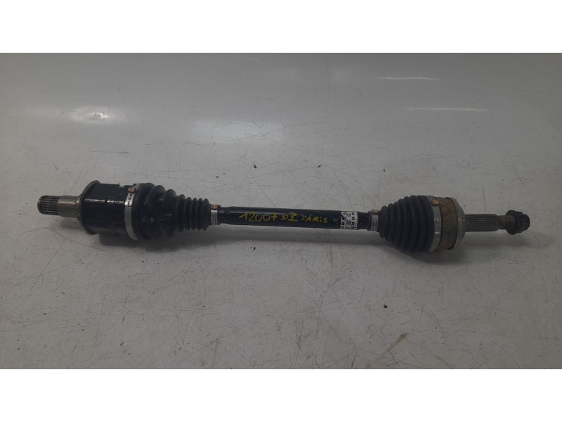 Recambio de transmision delantera izquierda para toyota yaris cross hybrid 2wd active tech referencia OEM IAM 434200D770  