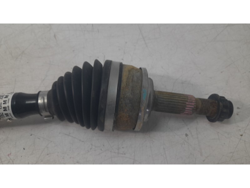 Recambio de transmision delantera derecha para toyota yaris cross hybrid 2wd active tech referencia OEM IAM 434100D820  