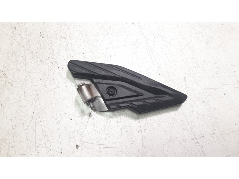 Recambio de estribera derecha para honda pcx 125 referencia OEM IAM 50730K1ZJ10  