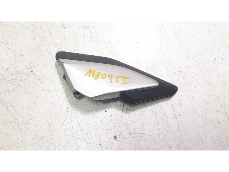 Recambio de estribera izquierda para honda pcx 125 referencia OEM IAM 50741K1ZJ10ZA  