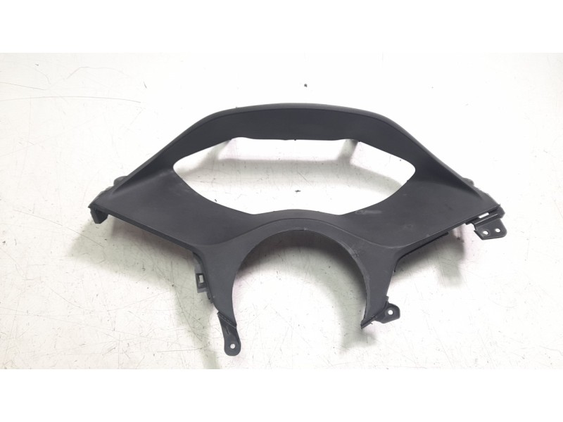 Recambio de moldura para honda pcx 125 referencia OEM IAM 37100K1YD11  