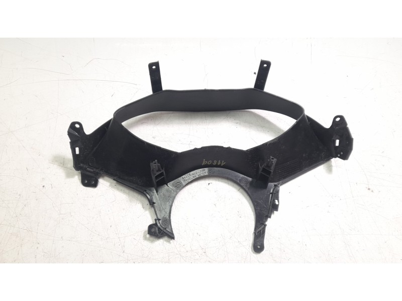 Recambio de moldura para honda pcx 125 referencia OEM IAM 37100K1YD11  