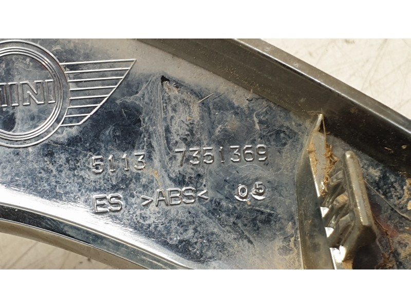 Recambio de rejilla delantera para mini clubman (f54) cooper referencia OEM IAM 7351368 51137351369 