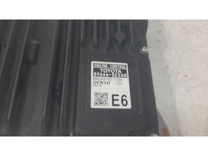 Recambio de centralita motor uce para toyota c-hr (_x1_) 2.0 hybrid (maxh10) referencia OEM IAM 8966602E60  