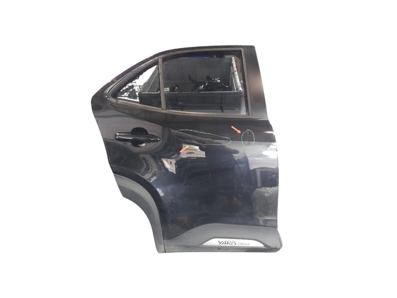 Recambio de puerta trasera derecha para toyota yaris cross hybrid 2wd active tech referencia OEM IAM 67003K2010  