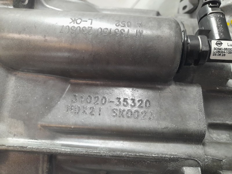 Recambio de caja cambios para ssangyong korando (c300) 1.5 referencia OEM IAM 3102035320 MDX21 