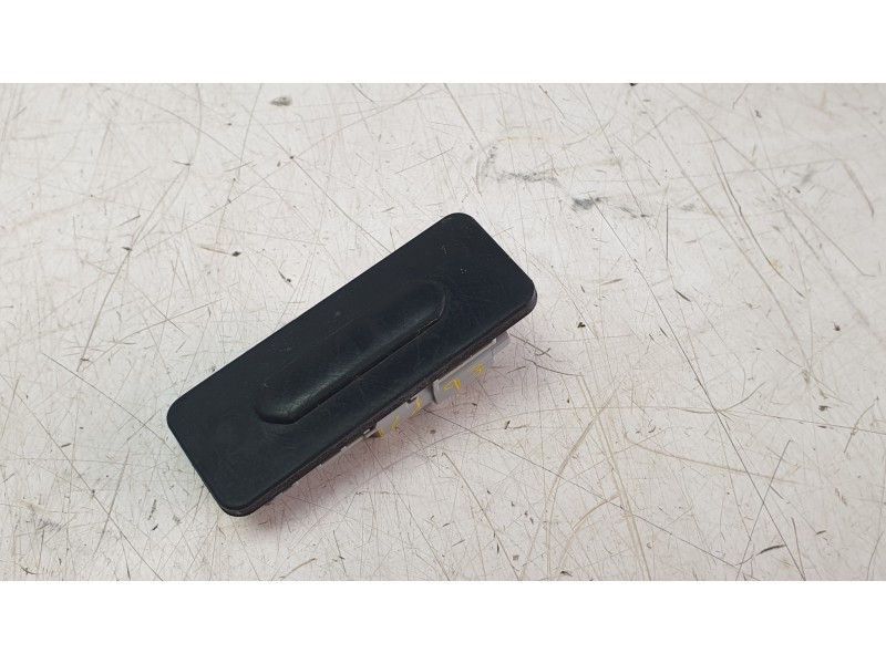 Recambio de maneta exterior porton para renault megane iv hatchback (b9a/m/n_) 1.5 blue dci 115 (b9a6) referencia OEM IAM 906069