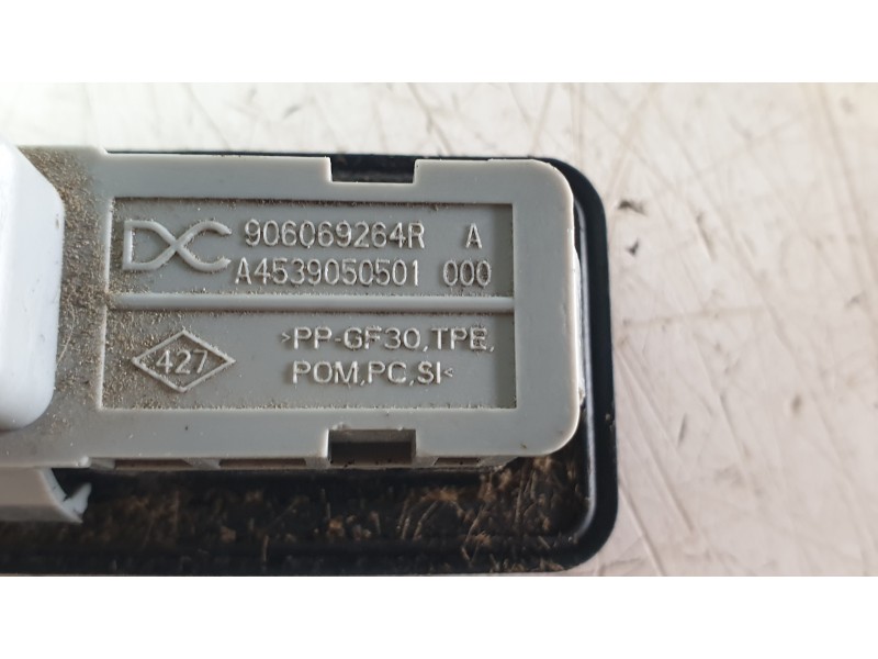 Recambio de maneta exterior porton para renault megane iv hatchback (b9a/m/n_) 1.5 blue dci 115 (b9a6) referencia OEM IAM 906069