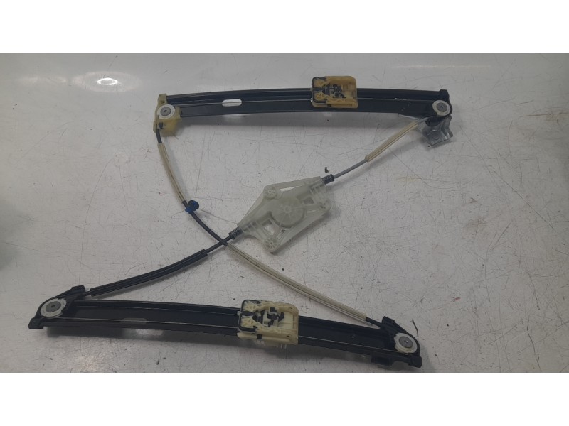 Recambio de elevalunas delantero derecho para cupra formentor 1.5 tsi referencia OEM IAM 5FA837462B  