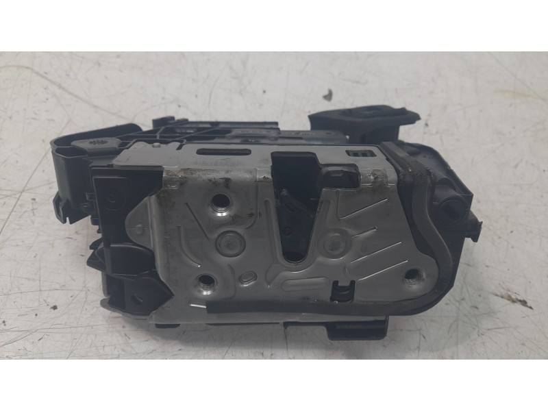 Recambio de cerradura puerta delantera derecha para cupra formentor 1.5 tsi referencia OEM IAM 5TB837016E A6Q5TA839016Q 