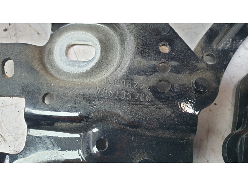 Recambio de bisagra capo izquierda para mini clubman (f54) cooper referencia OEM IAM 735135706  