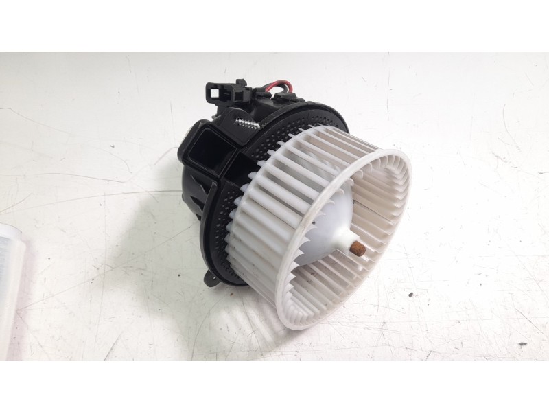 Recambio de ventilador calefaccion para volkswagen polo vi (aw1, bz1, ae1) 1.0 tsi referencia OEM IAM 2Q1819021B  