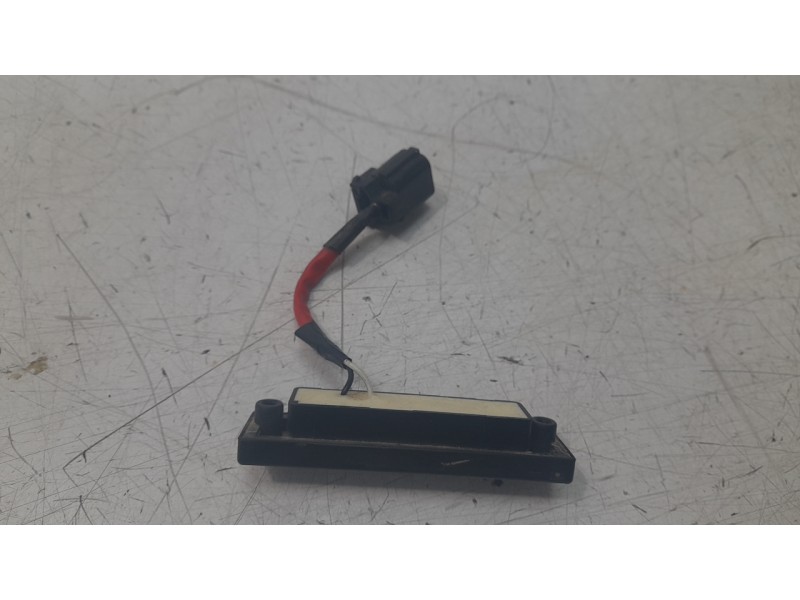 Recambio de maneta exterior porton para kia xceed business referencia OEM IAM 81880J7100  