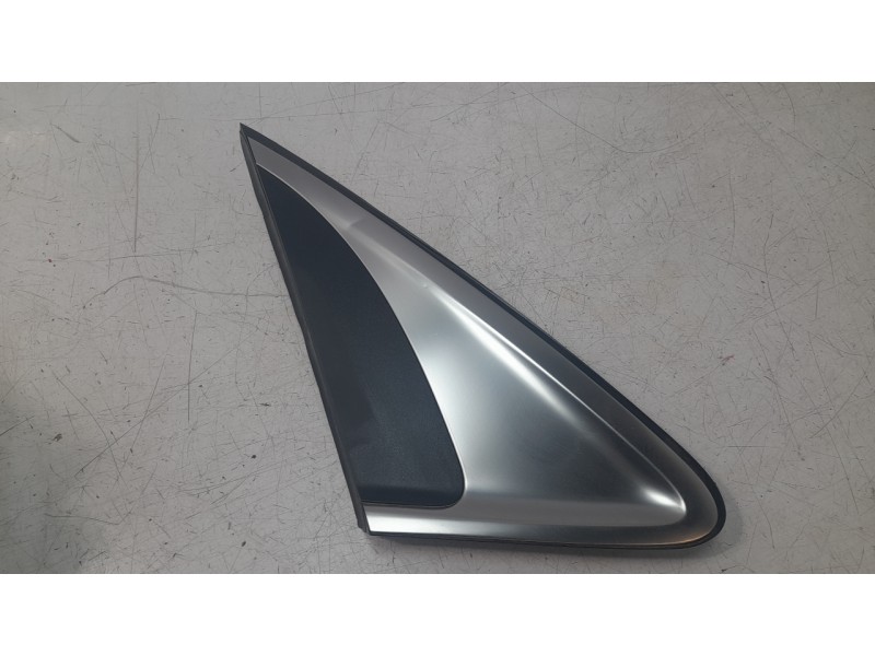 Recambio de moldura para kia xceed business referencia OEM IAM 87810J7800  