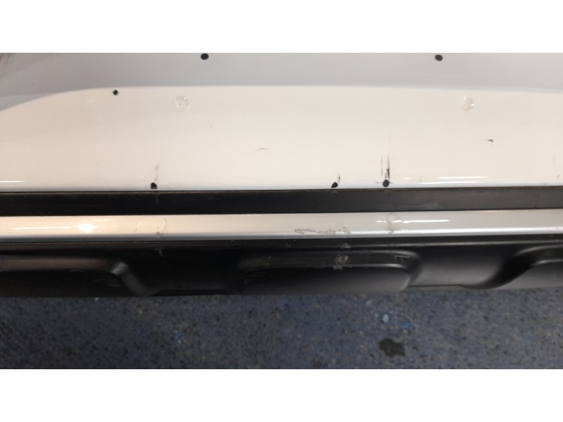 Recambio de paragolpes trasero para mg zs suv (azs1) 1.5 vti referencia OEM IAM 10639343  