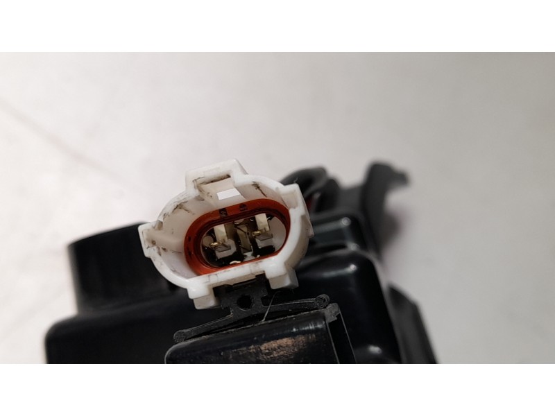 Recambio de piloto trasero izquierdo paragolpes para mg zs suv (azs1) 1.5 vti referencia OEM IAM 10571685  MG6044354/1910505