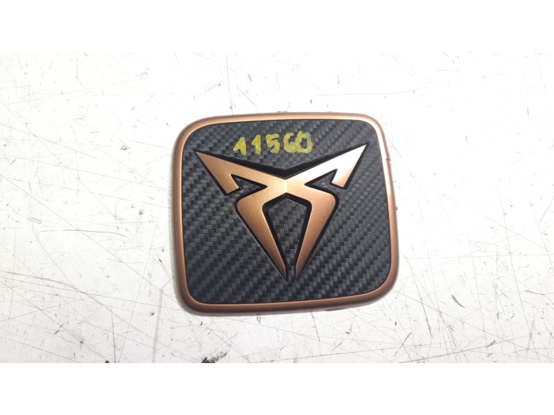 Recambio de emblema para cupra formentor 1.5 tsi referencia OEM IAM 5FF853630A  