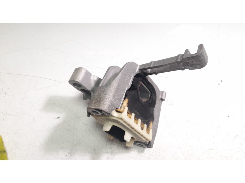 Recambio de soporte motor derecho para volkswagen polo vi (aw1, bz1, ae1) 1.0 tsi referencia OEM IAM 2Q0199262BK  