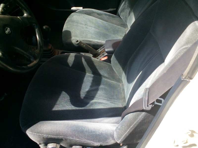 nissan primera berl./familiar (p10/w10) del año 1992