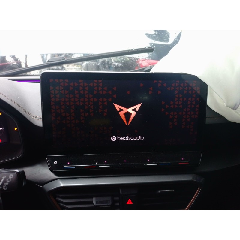Recambio de pantalla multifuncion para cupra formentor (km7, kmp) 1.5 tsi referencia OEM IAM   