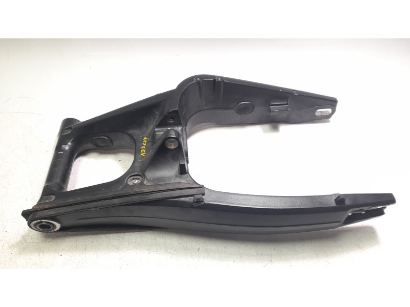 Recambio de basculante para honda cb (501cc - ) cb 650 r (rh08, rh02) referencia OEM IAM 52200MKND51  