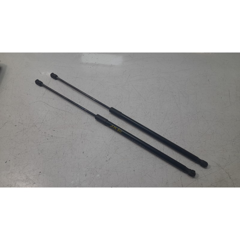 Recambio de amortiguadores maletero / porton para cupra formentor 1.5 tsi referencia OEM IAM 5FF827550B  