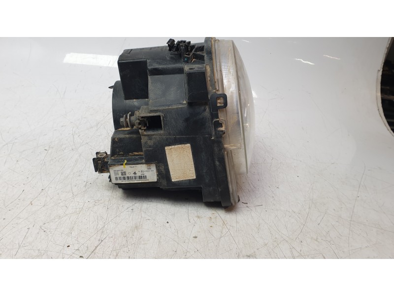 Recambio de piloto delantero derecho para jeep renegade suv (bu, b1, bv) 1.6 referencia OEM IAM 00519531060  