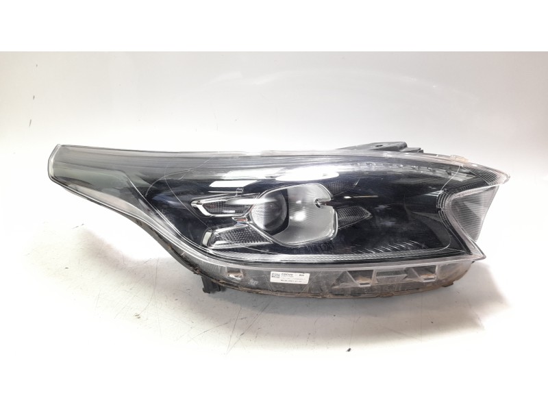 Recambio de faro derecho para kia xceed business referencia OEM IAM 92102J7300  