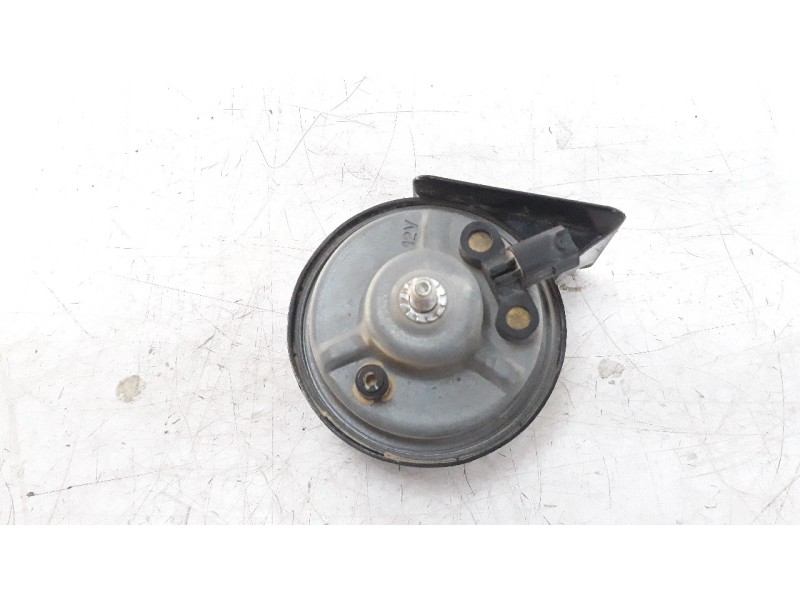 Recambio de claxon para bmw serie 5 berlina (e60) 3.0 turbodiesel cat referencia OEM IAM TR99  