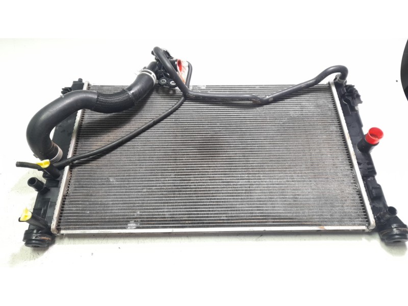 Recambio de radiador agua para toyota yaris cross hybrid 2wd active tech referencia OEM IAM 16400K0050 16400K0080/550321 